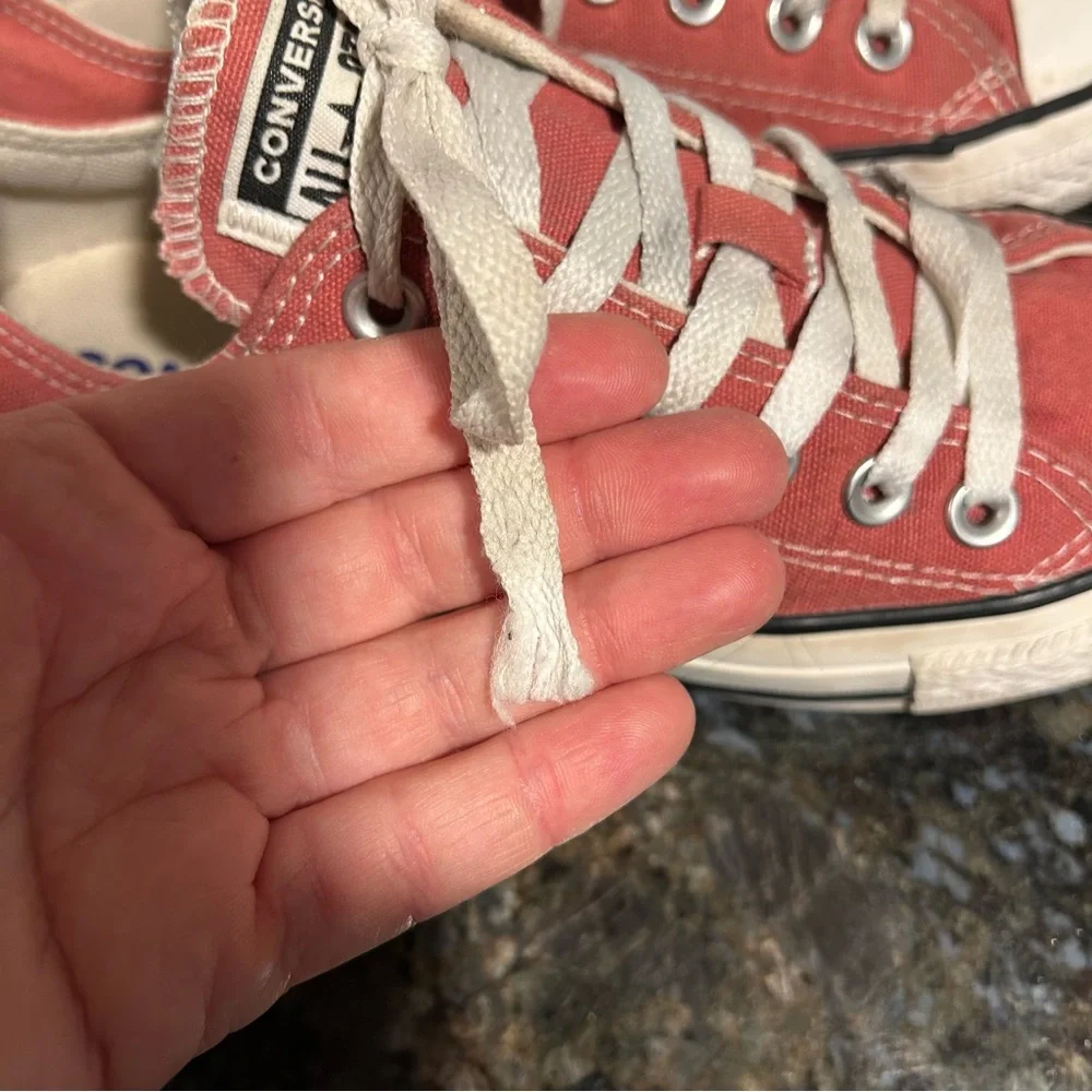Converse Low Top Sneakers Pink Salmon Womens 7 Men’s 5 Shoes